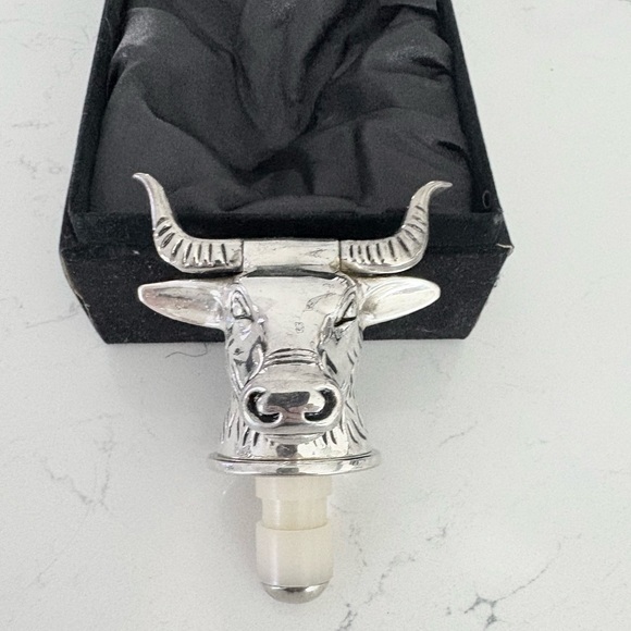 Neiman Marcus Silver Plated Longhorn Bull Wine Bottle Stopper with Box C. 1980's - Picture 4 of 8